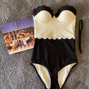 NWOT TOPSHOP Swimsuit 2
